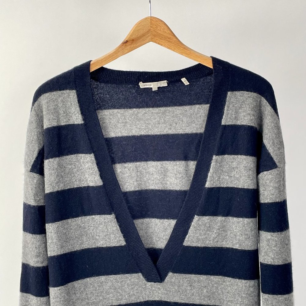 Vince 100% Cashmere Long Line V Neck Sweater, Navy/Grey Stripes, Size L